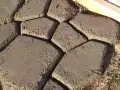 Jak zrobić chodnik z formy do betonu - proste kroki i porady