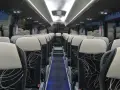 Ile jest miejsc z tyłu w autokarze? Odkryj tajemnice układu siedzeń