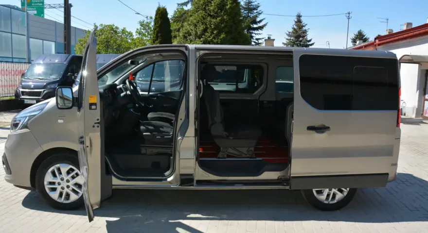 Ile pali bus 8 osobowy? Odkryj nieznane fakty o spalaniu