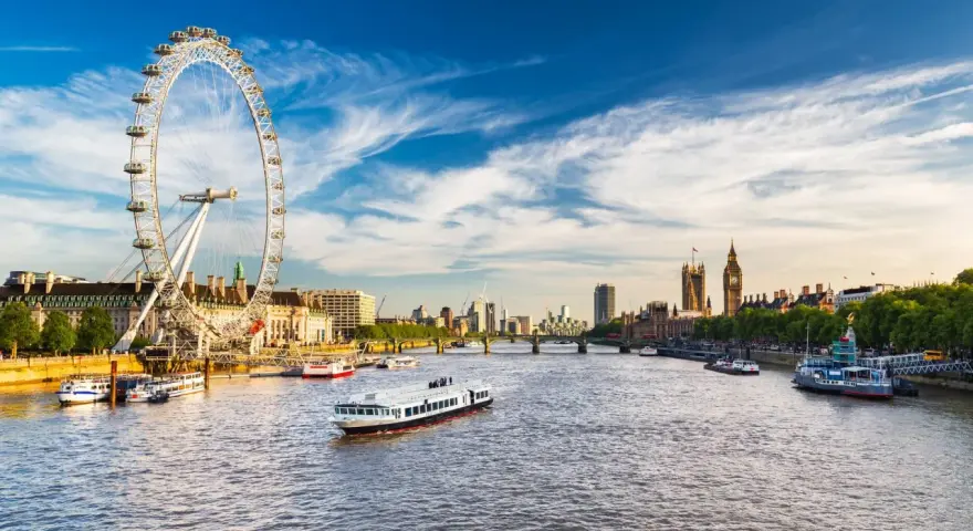 Ile jedzie autokar do Londynu? Sprawdź czas podróży i trasy