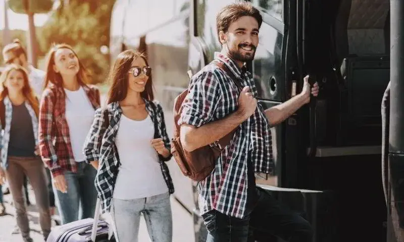 Autokar lux co to znaczy? Poznaj jego wyjątkowe cechy i zalety