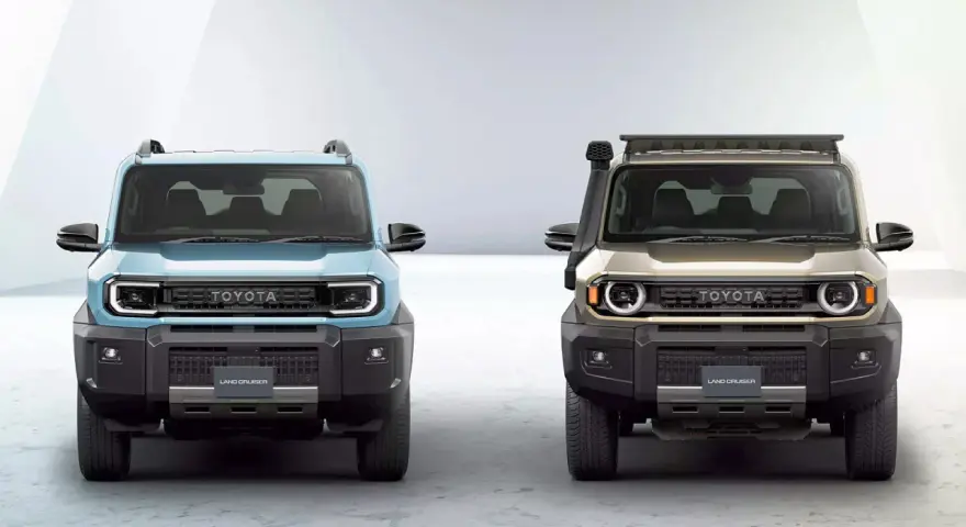 Dwa nowe modele toyoty jeep, jeden błękitny, drugi złoty, prezentują odważny design i gotowość do przygód.